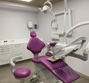 Clínica dental a Girona – Projecte integral d’adequació i legalització